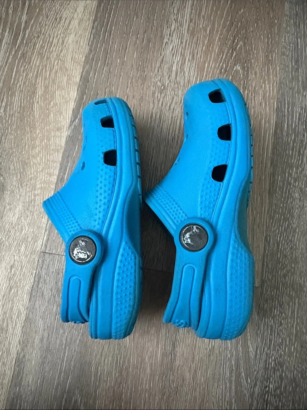 CROCS Kids Classic Clog in Bright Blue